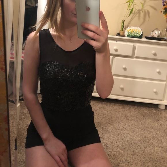 Black Sequin Playsuit💃🏼 - Picture 2 of 2